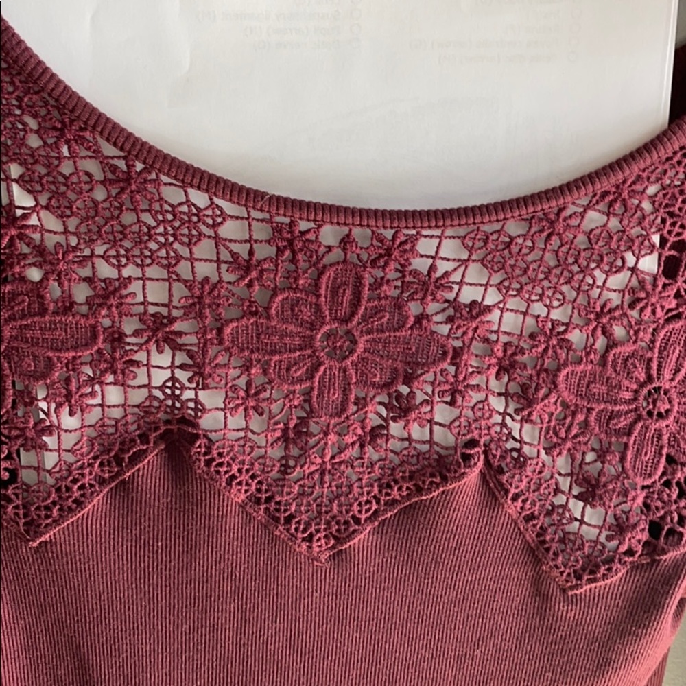 American Eagle Cropped Mid Sleeve - Picture 4 of 4